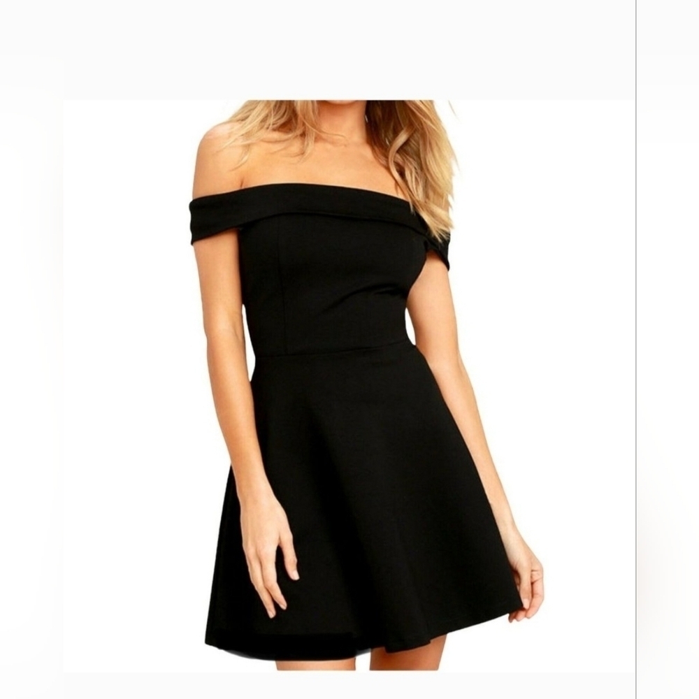 Lulu's Classic Black Strapless Dress